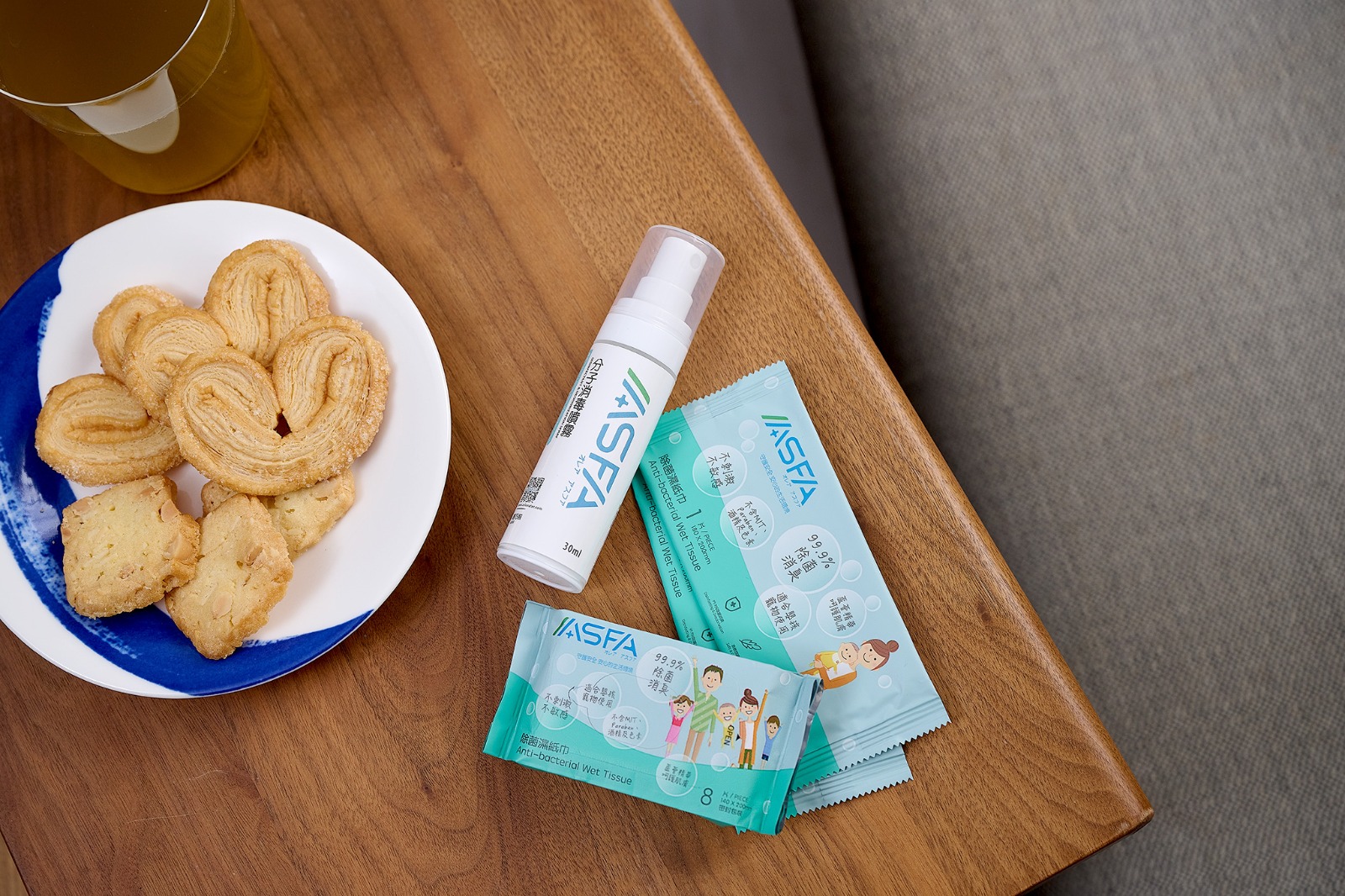 ASFA 除菌濕紙巾及迷你裝ASFA分子消毒噴霧,方便帶出街使用。