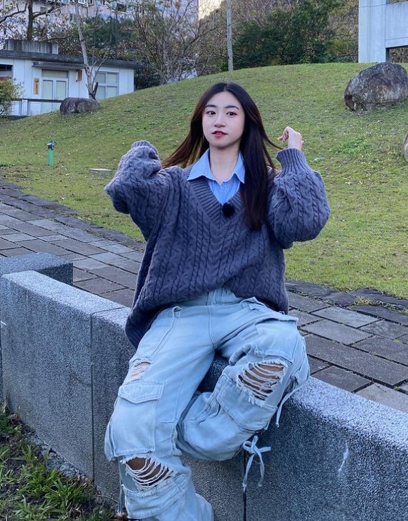 一直在綜藝節目中以正面開心形象的Jojo卻在2日前在個人IG上自揭早前急性焦慮症復發。