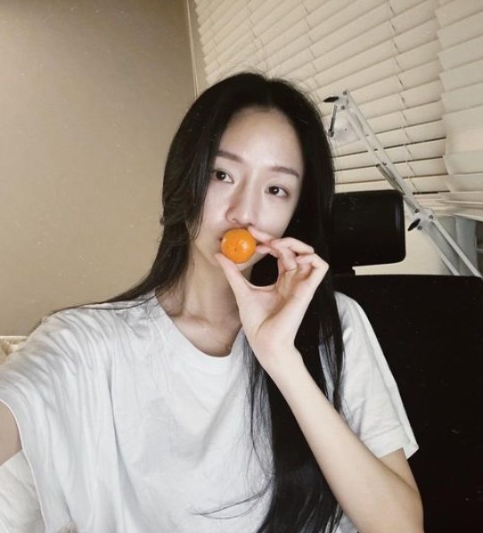 健康出問題，現在體重驟跌至40至41公斤（逾88磅）之間不斷來回跳躍，就連食飯時手也會不知不覺的抖動。