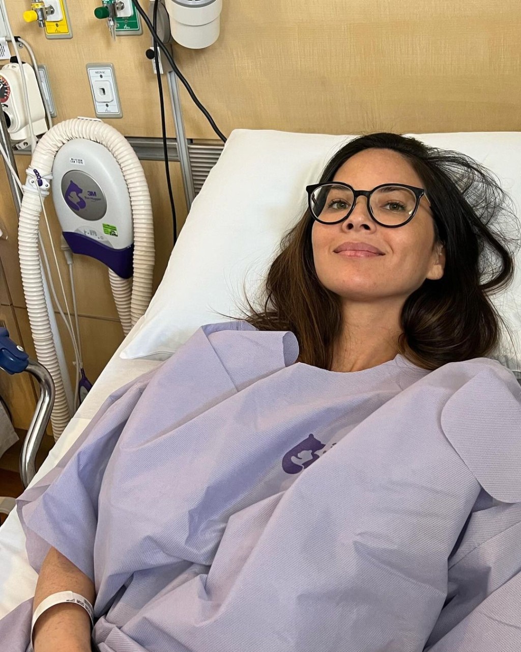 道指出Olivia 在確診乳癌前兩個月曾經與妹妹共同進行BRCA遺傳性乳癌基因檢查,當初報告指出是陰性,但最終亦確診。