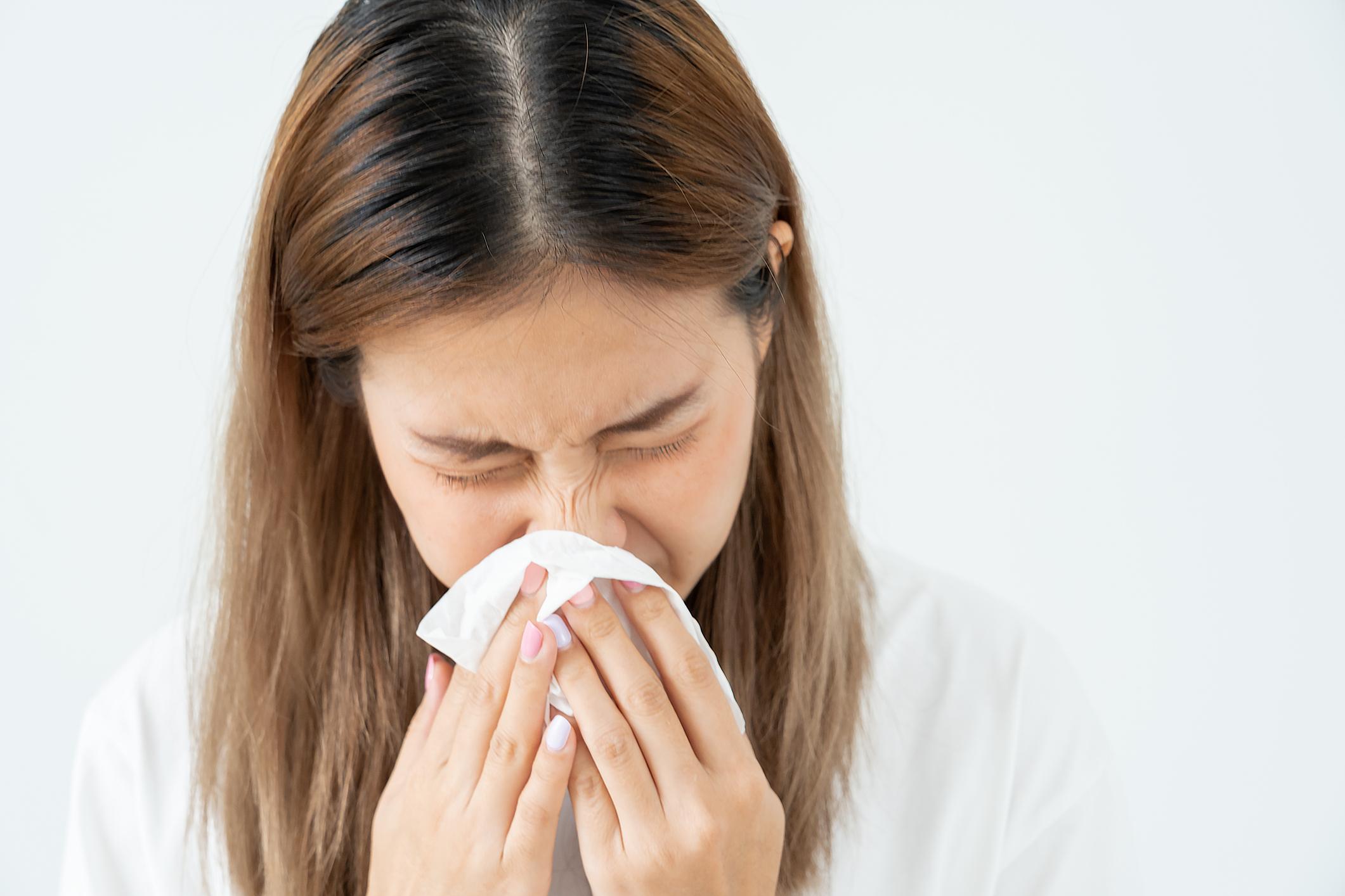 頭痛、鼻塞到面部壓力感,鼻竇炎的症狀可以對個人的日常活動和生活質量造成負面影響。