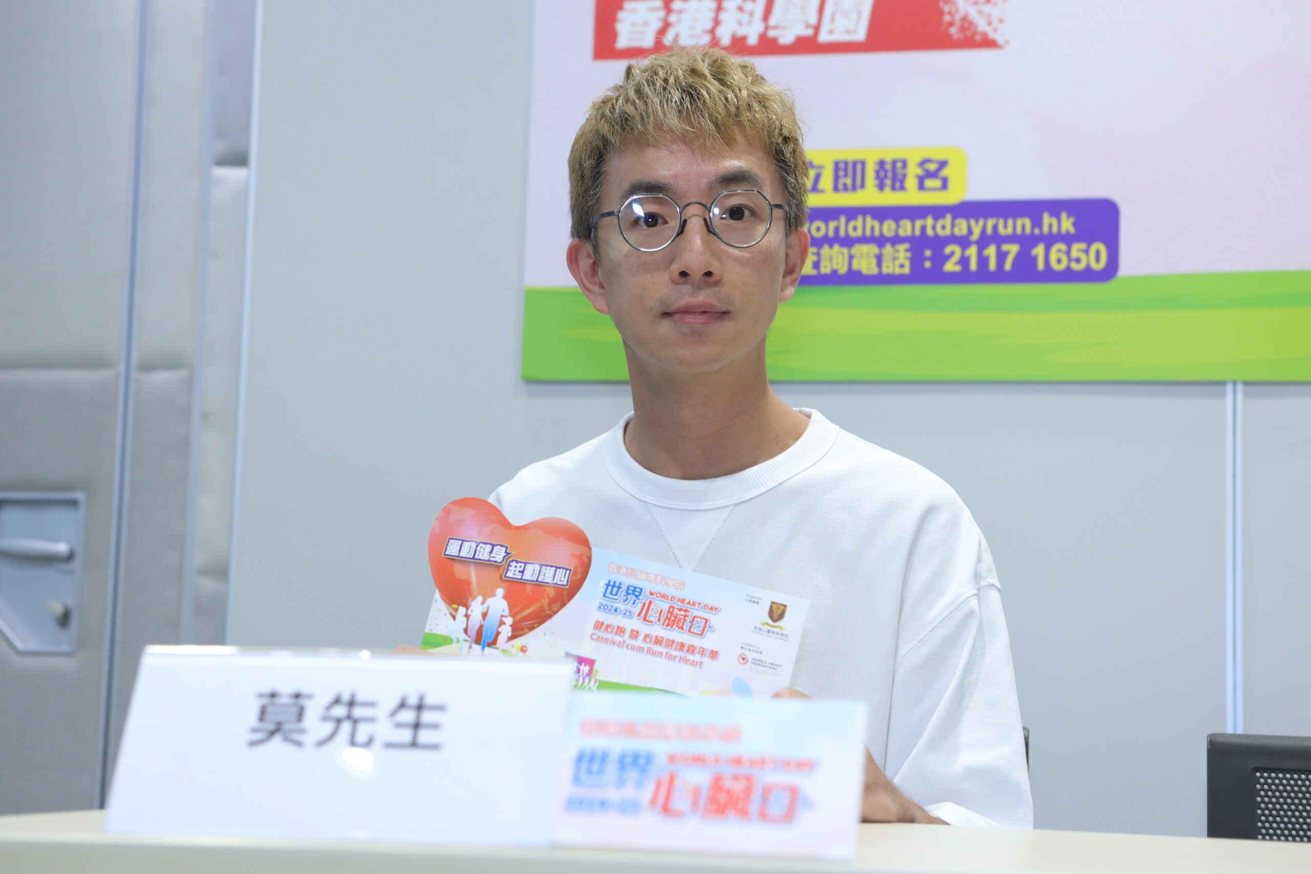 現年40歲的Ivan分享,4年前走路10分鐘也感到氣喘,因心絞痛求醫才發現患上冠心病,3條血管阻塞90%以上,離死神僅一步之遙。