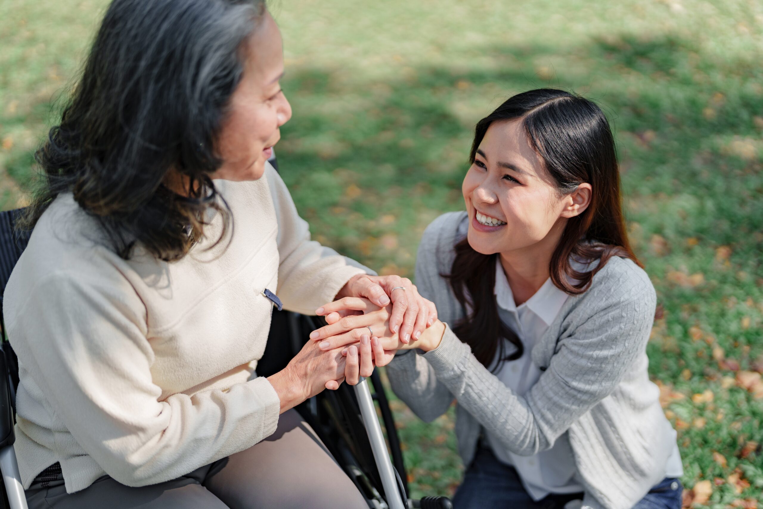 有機構提供免費陪診服務，協助長者定期覆診。