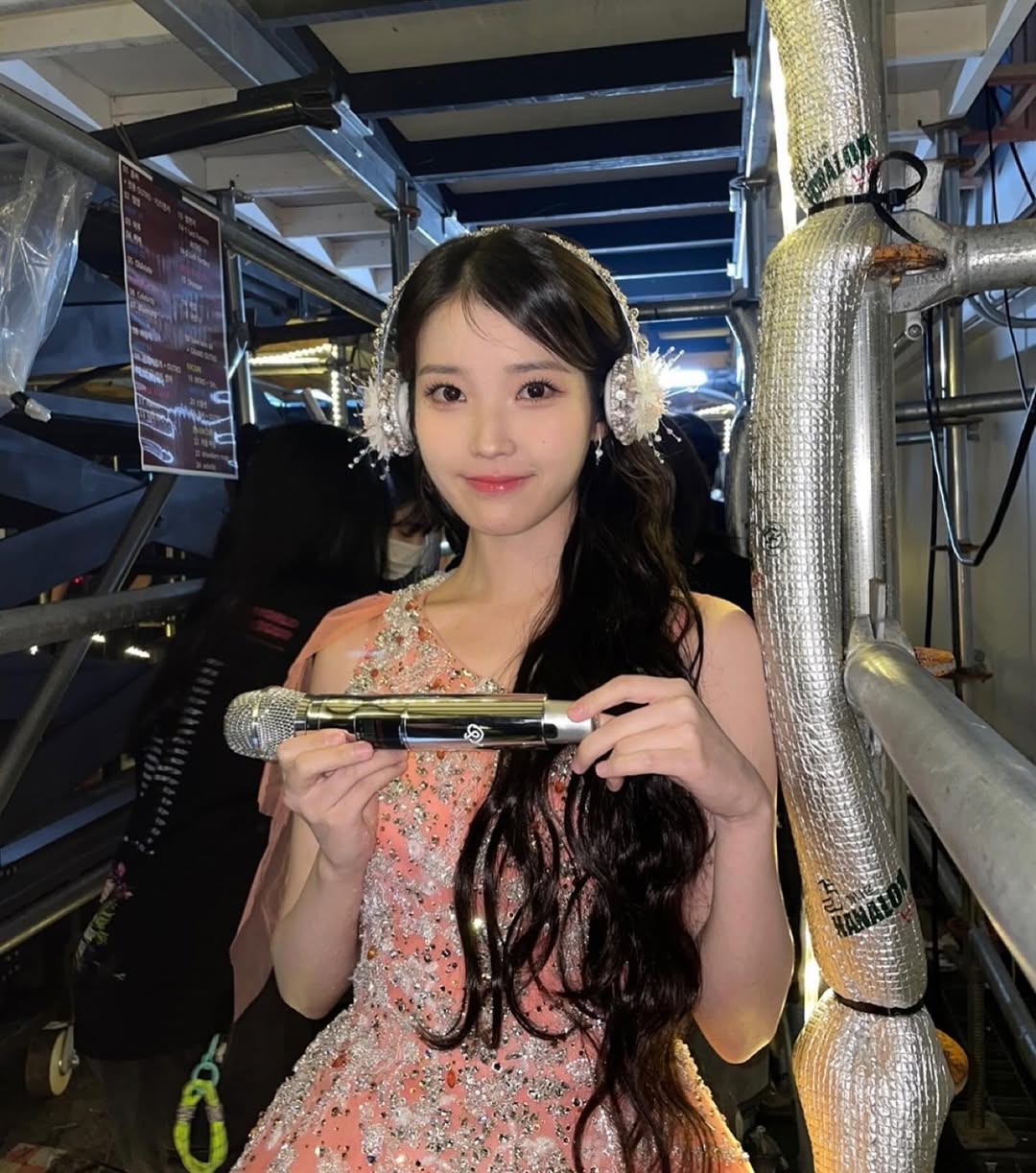 韓國超高人氣女歌手IU李知恩,日前在好友劉寅娜主持的網台節目《劉寅電台》中,透露了自己自小患上一種罕見疾病,消息引發外界關注。