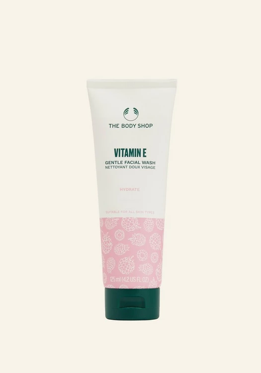 The Body Shop 維他命E溫和補濕潔面乳。
