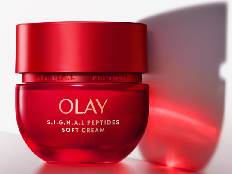OLAY 至臻緊緻紅金面霜。