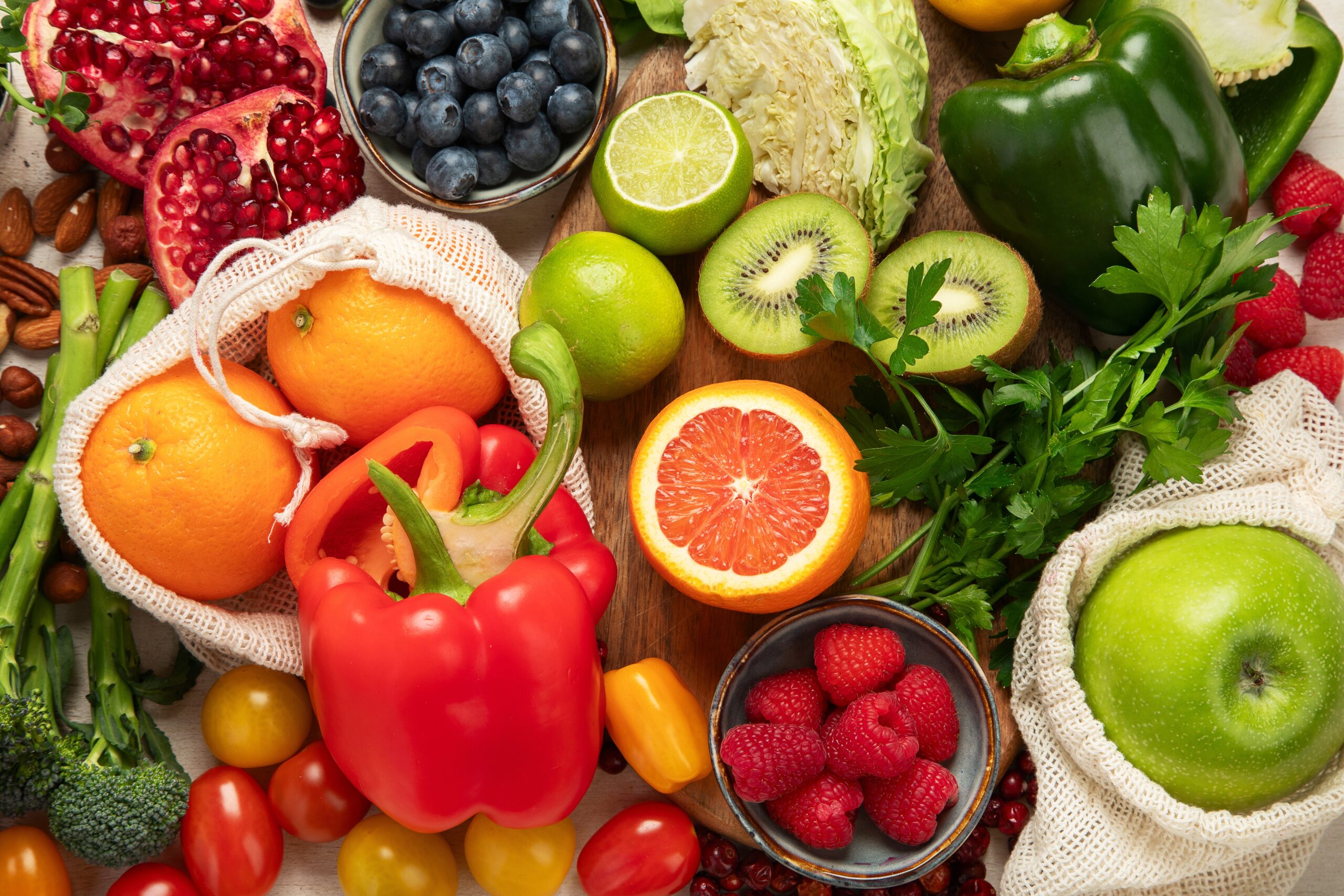 均衡飲食，適量攝取這些營養素，能幫助皮膚維持最佳狀態