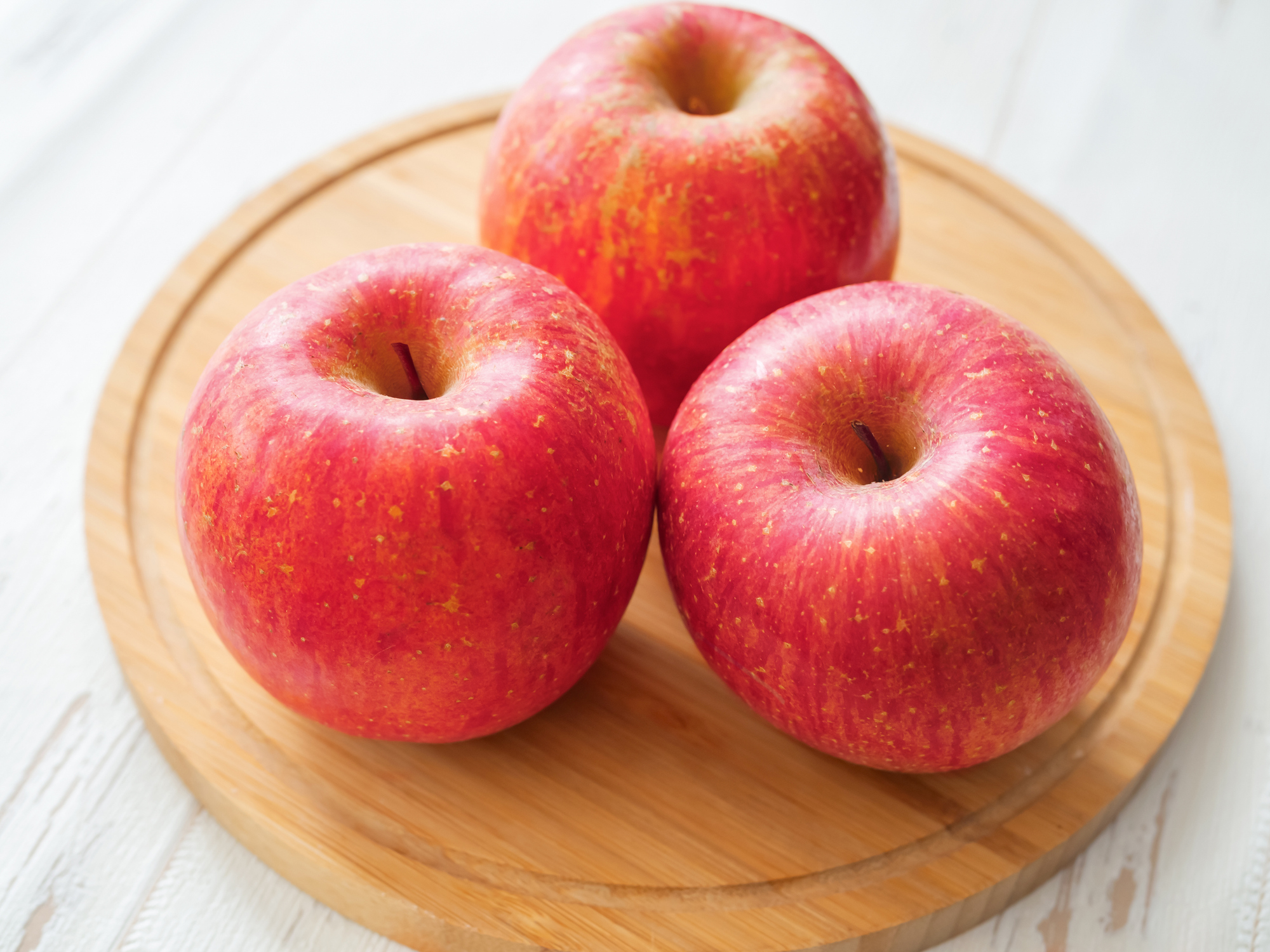 蘋果的果香與甜味能給清淡的湯頭帶來新意,煲出的合掌瓜蘋果湯帶有怡人的果香酸甜。