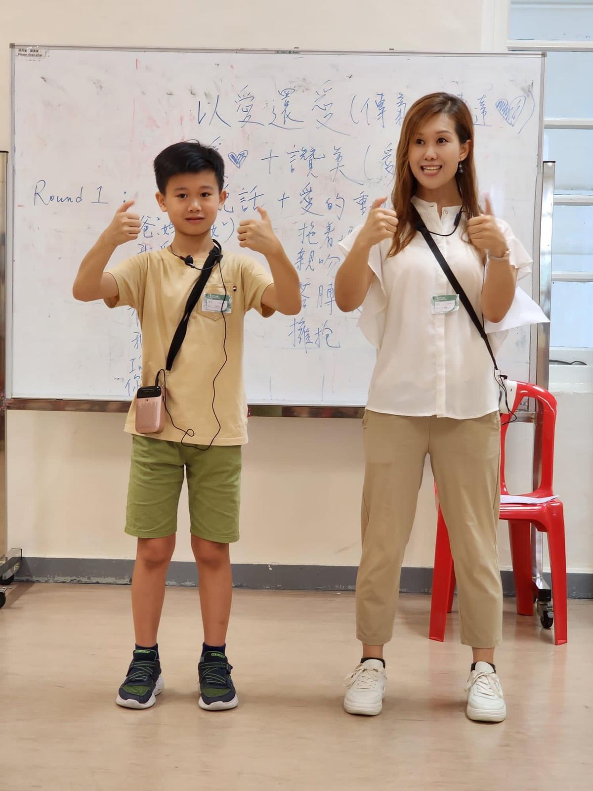 大仔朗謙和媽媽KiKi出席分享