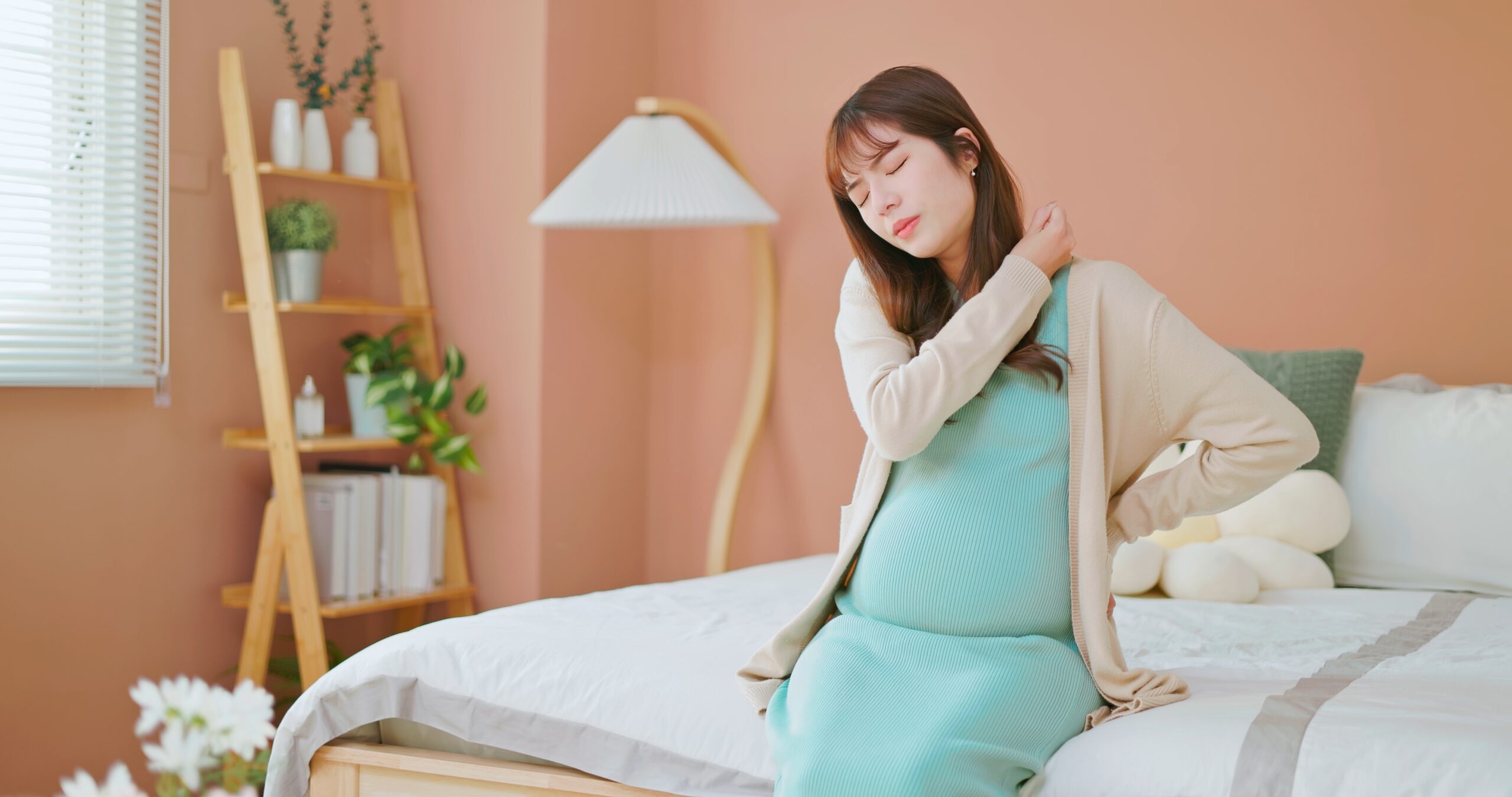 膝關節炎在女性中更是相當普遍,尤其懷孕期間,有機會影響自身骨骼健康。