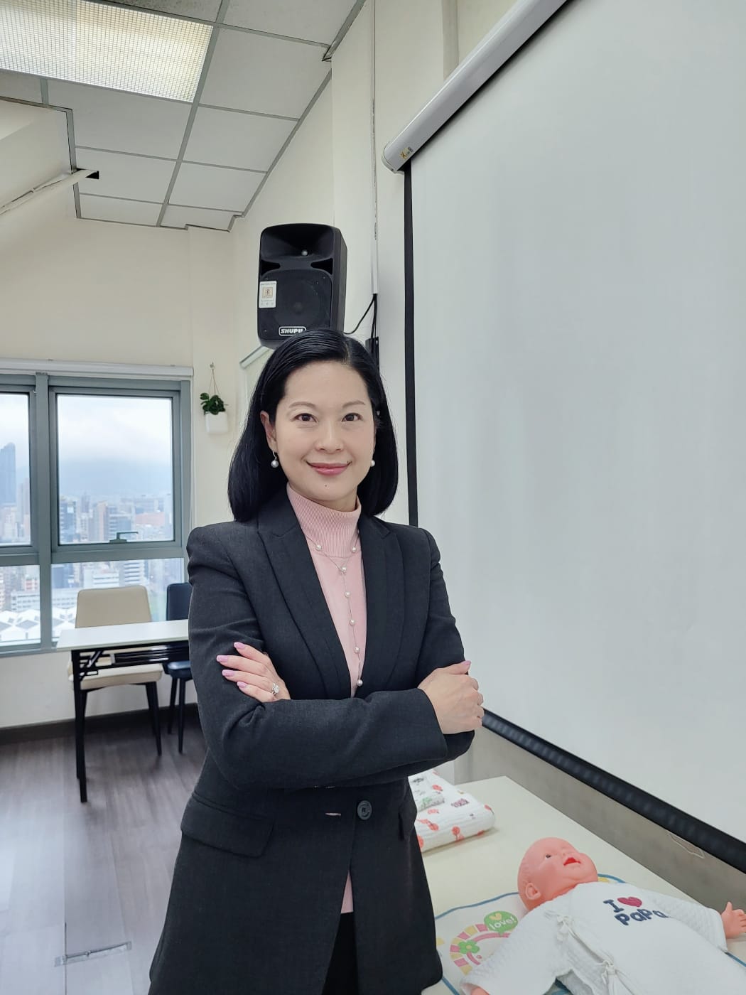 May解釋，幽門螺旋菌初期的感染是毫無症狀，卻有機會演變成胃炎、胃潰瘍甚至胃癌。