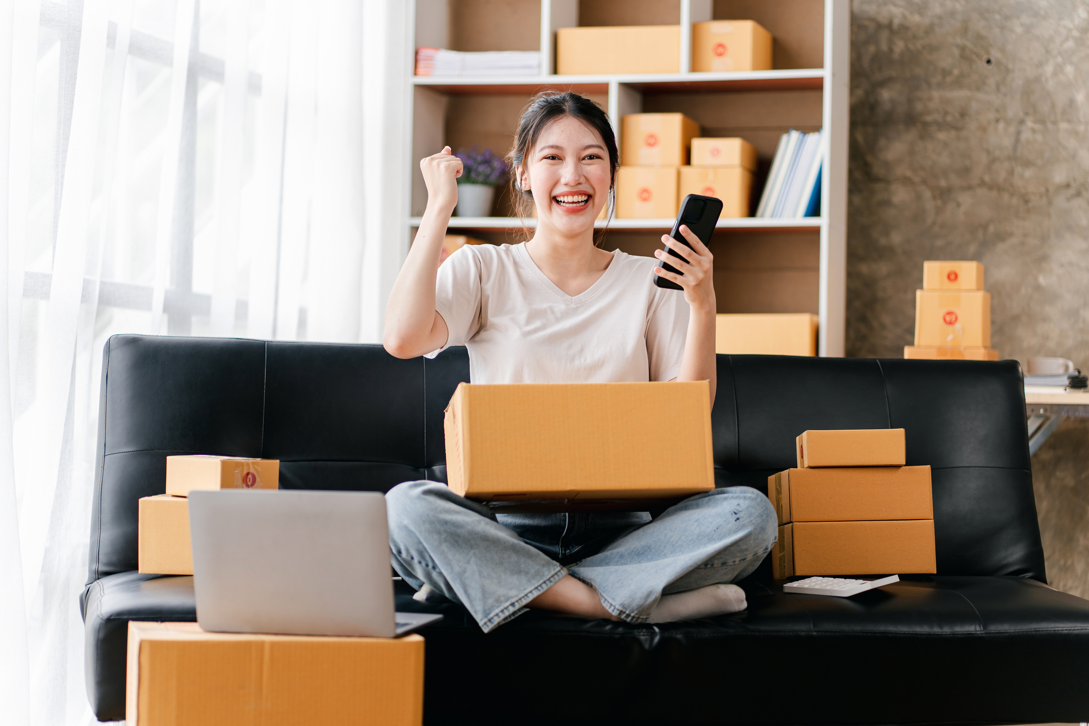 內地便有傳媒報導，一對有長期囤積網購紙箱習慣的母女，竟在身體檢查後，雙雙被確診患上血癌（白血病），事件引起大眾對速遞包裝安全的關注。