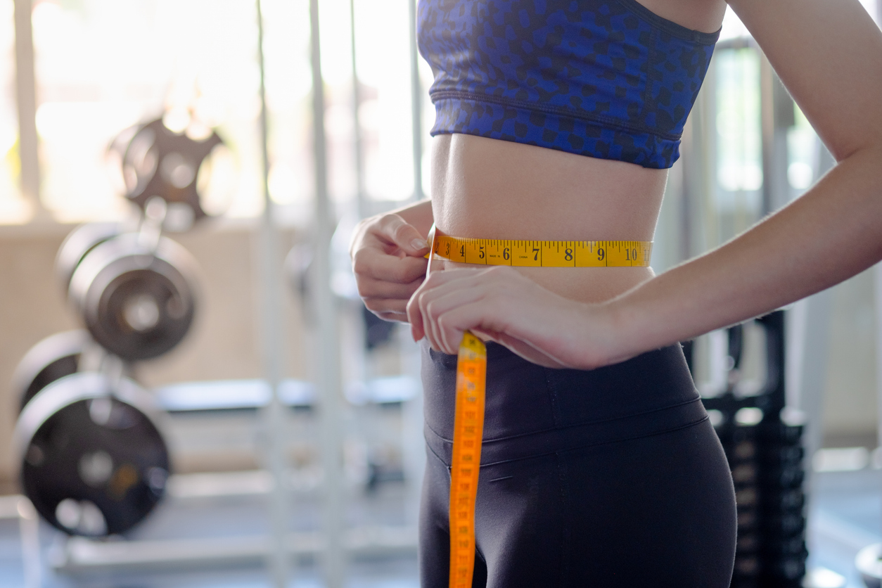 冷凍溶脂的最佳時機是當體重穩定,但有局部頑固脂肪時,建議每次療程間隔1至3個月,並在同一部位進行1至3次療程以達到最佳塑形效果。