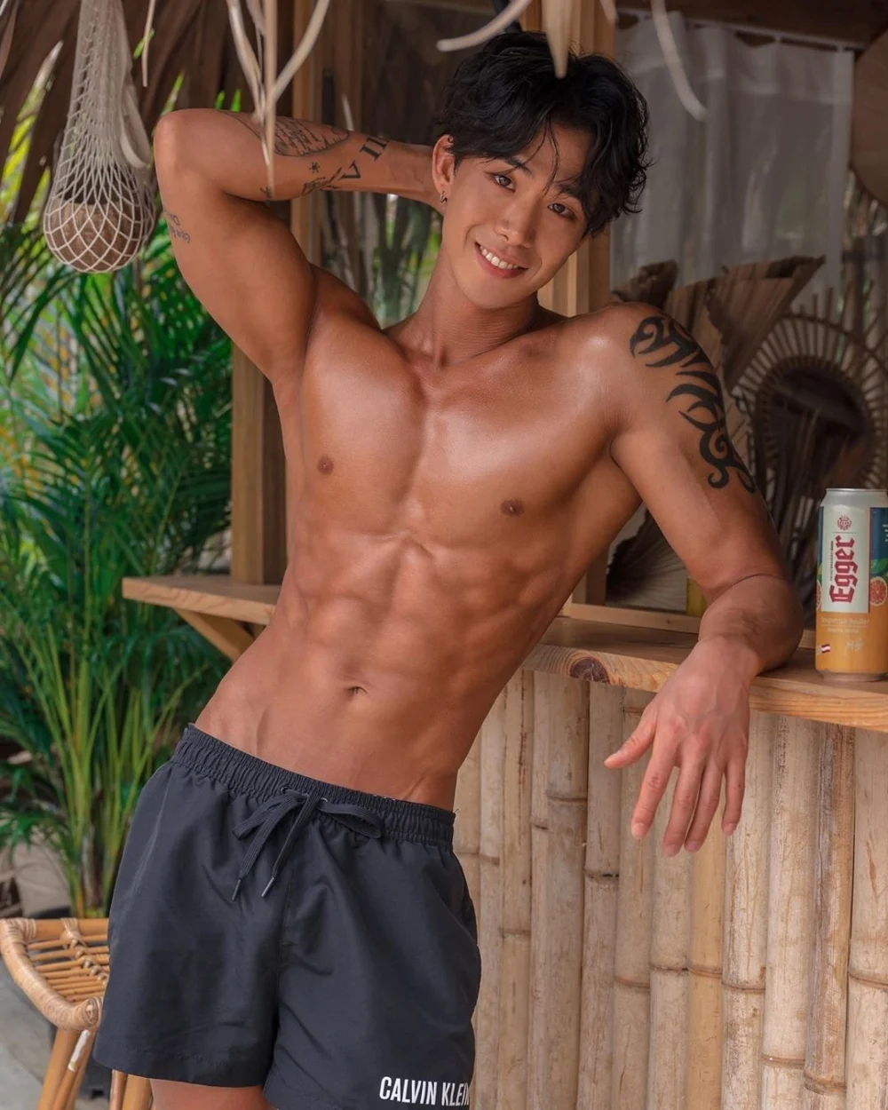 34歲的韓國藝人車炫承在社交平台,勇敢地公布自己確診血癌(白血病)的消息,並分享了剃光頭、接受治療的病床照,事件引起公眾對血癌這一疾病的高度關注 。