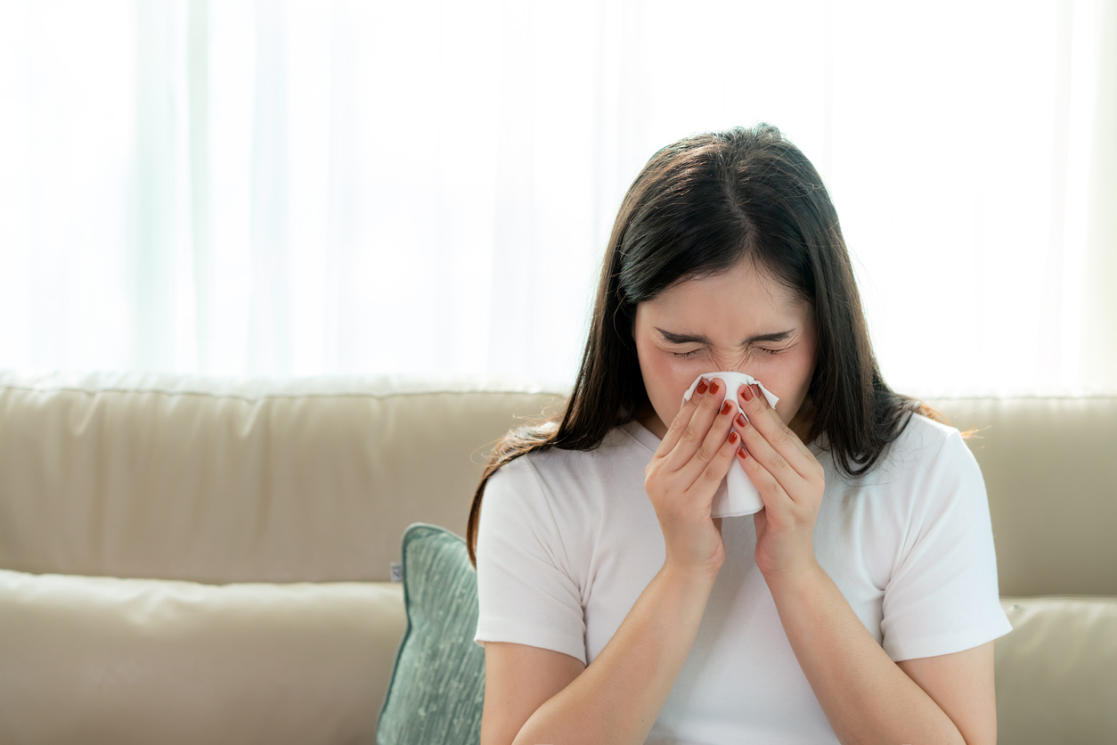 鼻黏膜腫脹是鼻腔內黏膜因發炎、過敏或刺激而出現的暫時性腫大,會造成氣流受阻與呼吸不順。