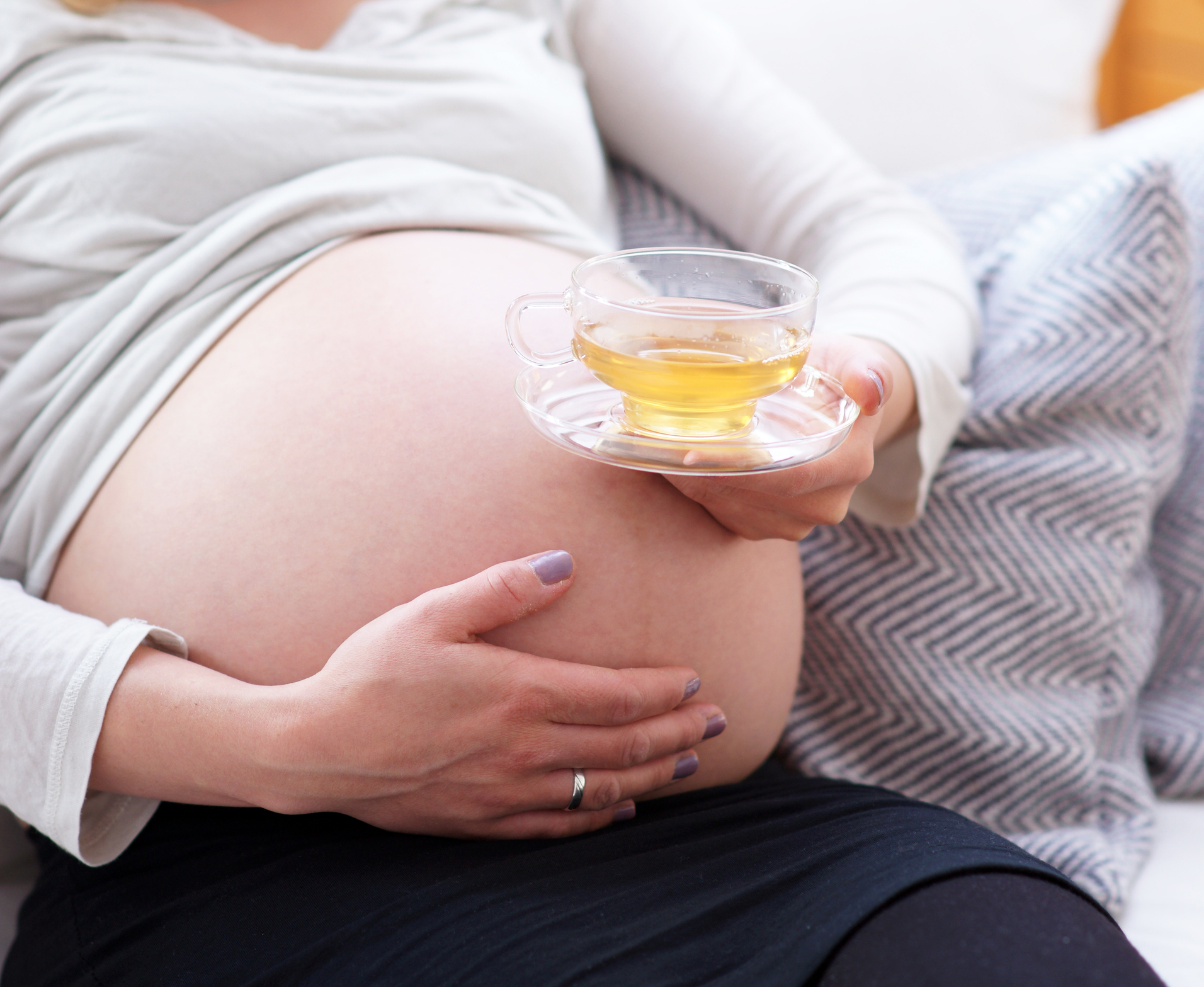 孕婦及哺乳期婦女在飲用前務必諮詢專業醫生意見,建議避免大量飲用。