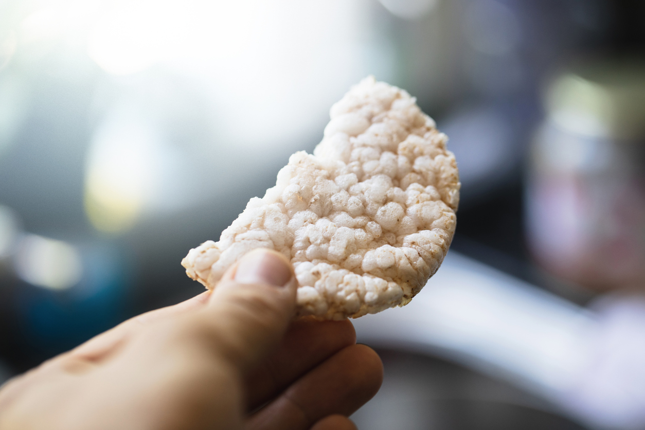 米餅富含碳水化合物、蛋白質、植物性油脂、鈣和維他命B1、B2等營養。