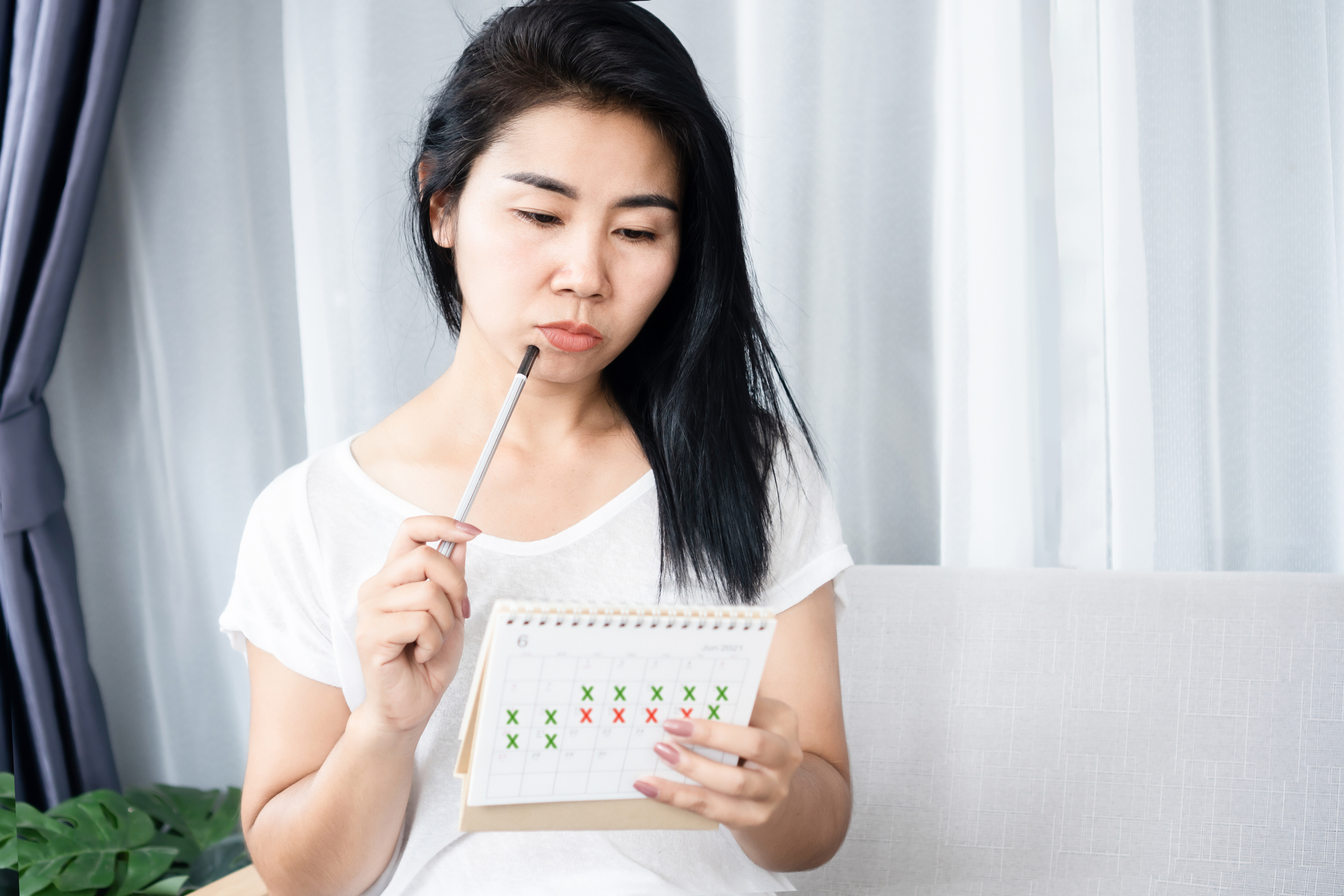 荷爾蒙就像「身體的指揮中心」,一旦失衡,就會讓整個月經系統亂了節奏。
