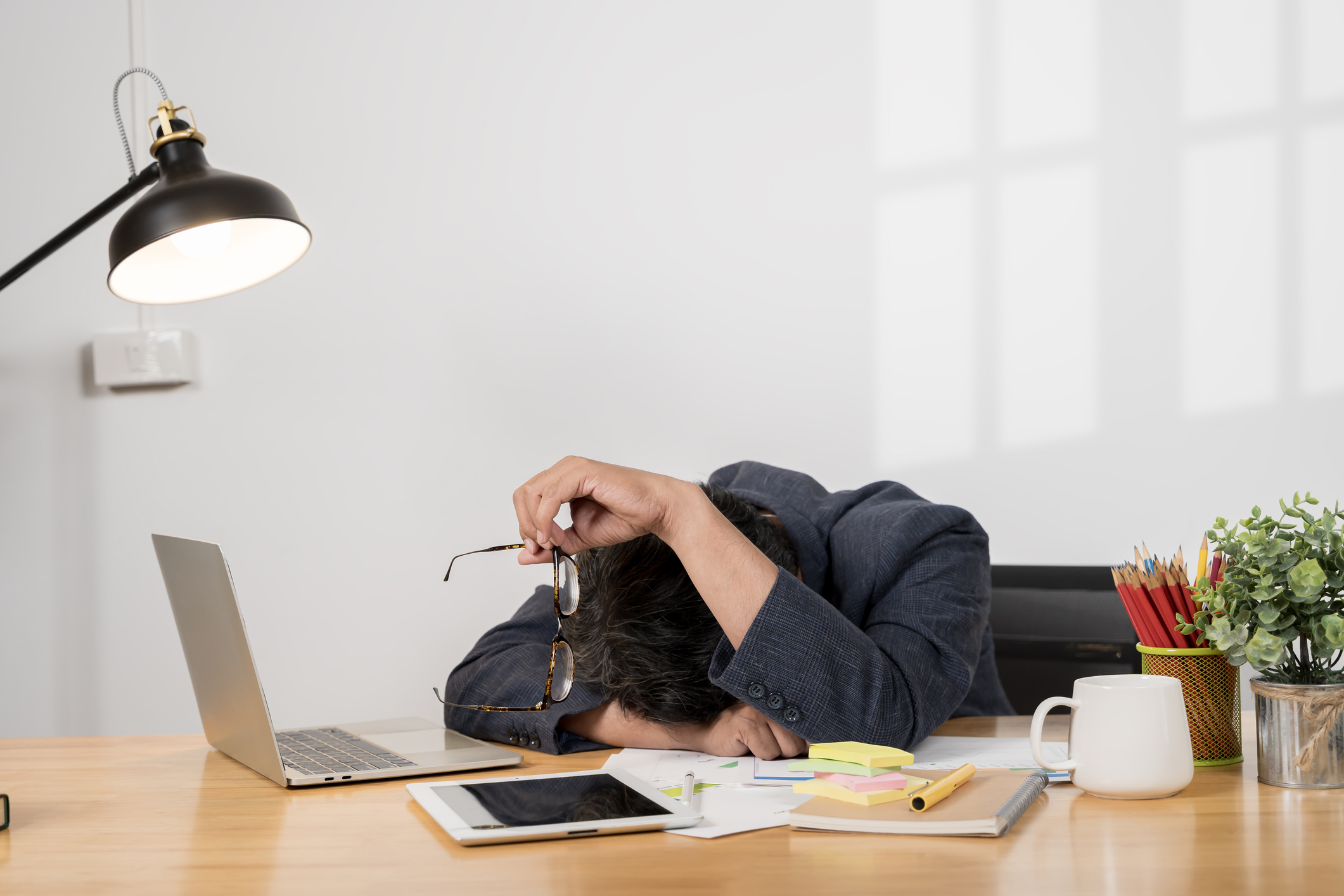 工作壓力、焦慮或與伴侶關係緊張,都可能是不舉或早洩主要原因 。