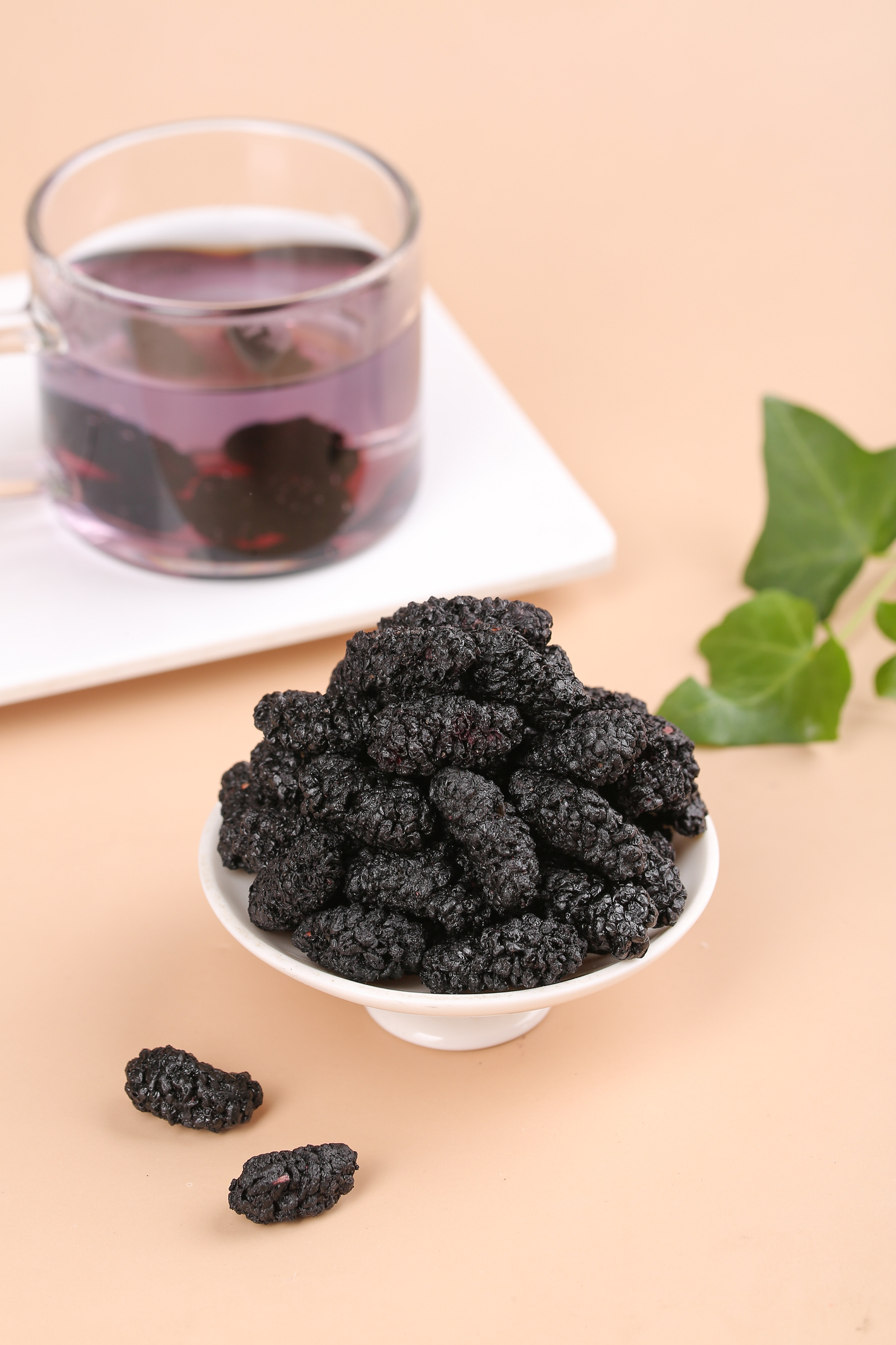 儘管桑椹乾的好處多多，但在食用上仍需注意潛在的副作用與壞處。