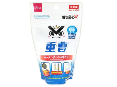小蘇打粉（Ochi Ochi V，250g）： 有效去除廚具和冰箱內部的頑固污漬、茶杯上的茶漬，亦可清潔浴室、衛浴配件，甚至能清除通風風扇和爐灶上的油污。