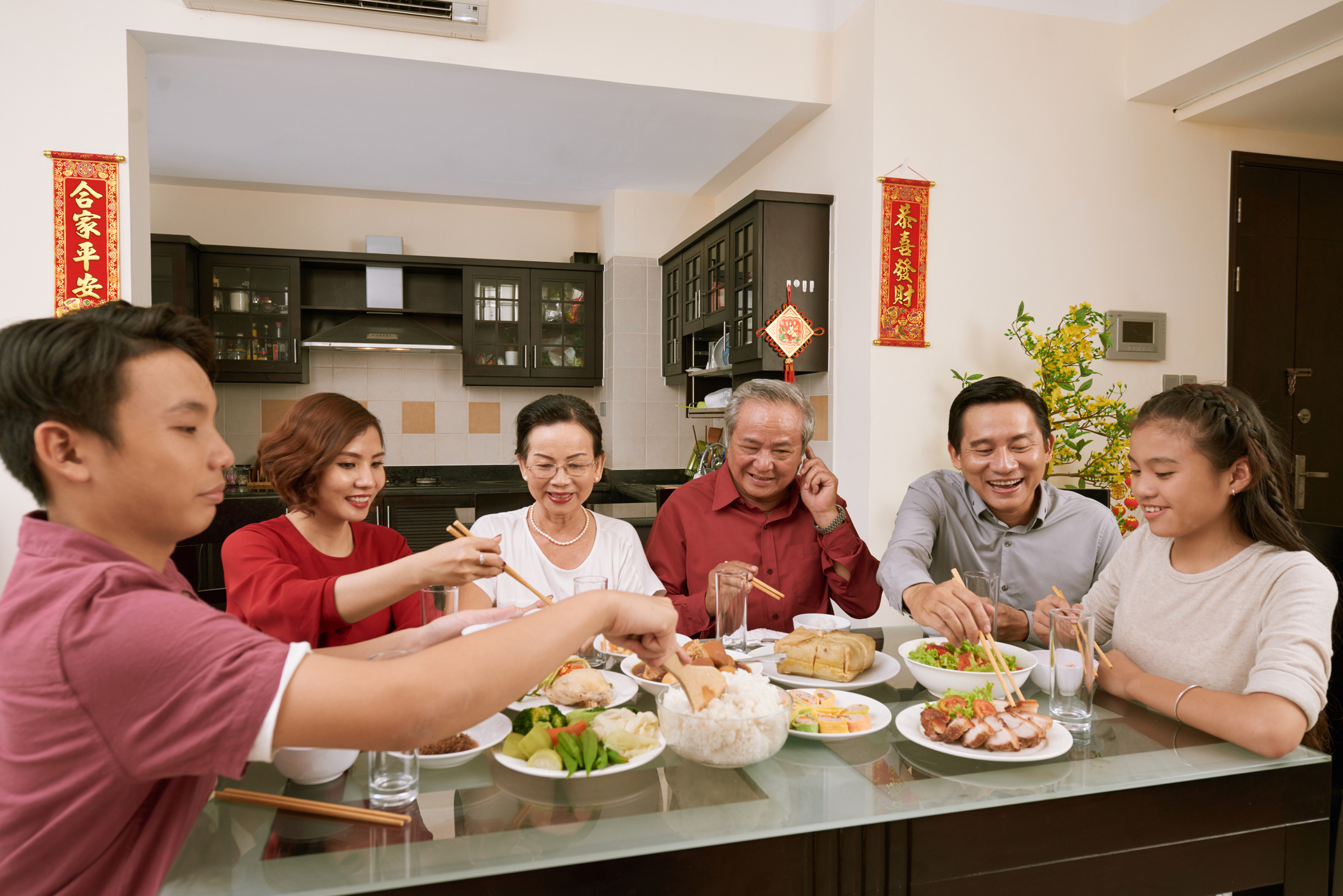 大年初一就是整年的「運勢地基」，想要一整年不愁吃穿、不唉聲嘆氣，一些禁忌絕對不能做！