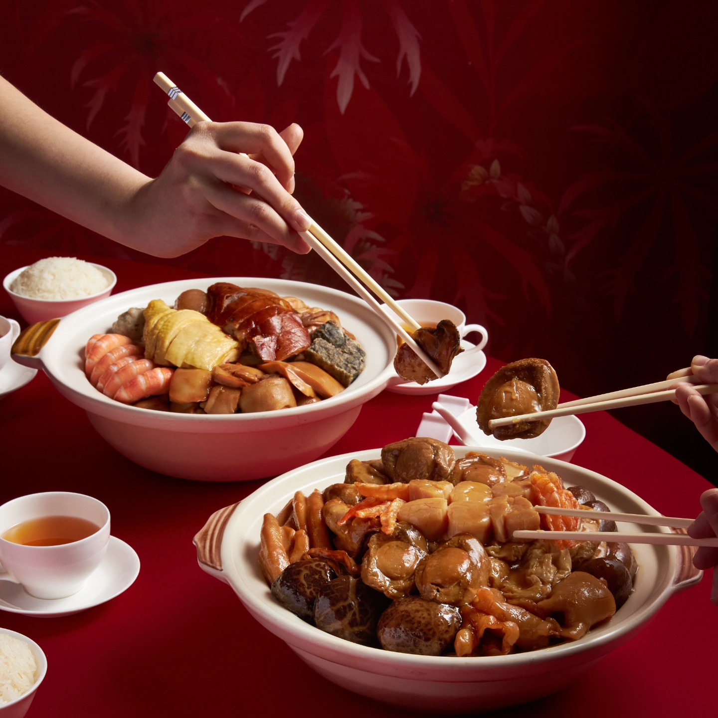 一團和氣富貴盆菜與金銀滿屋鮑魚盆菜。