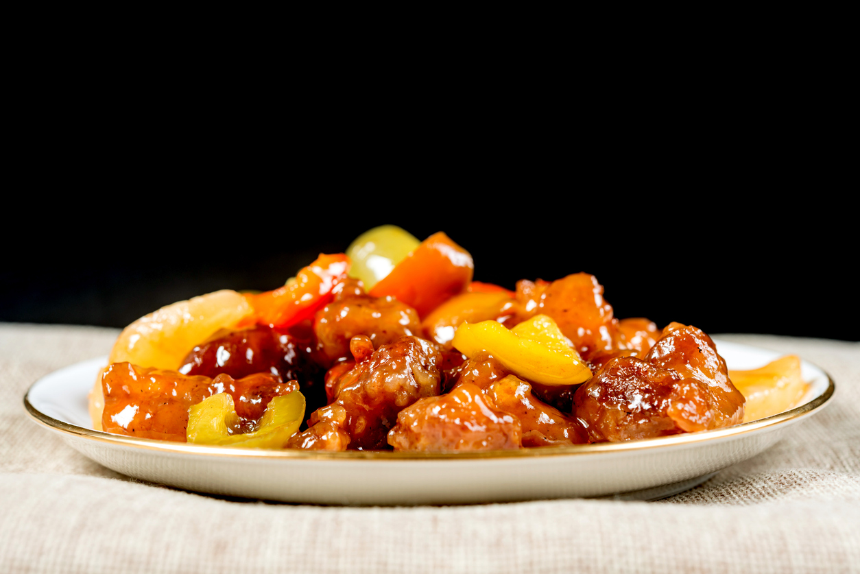 跟著這 6 個精準步驟操作，廚房新手也能在家復刻出酸甜生津的酒樓級風味！