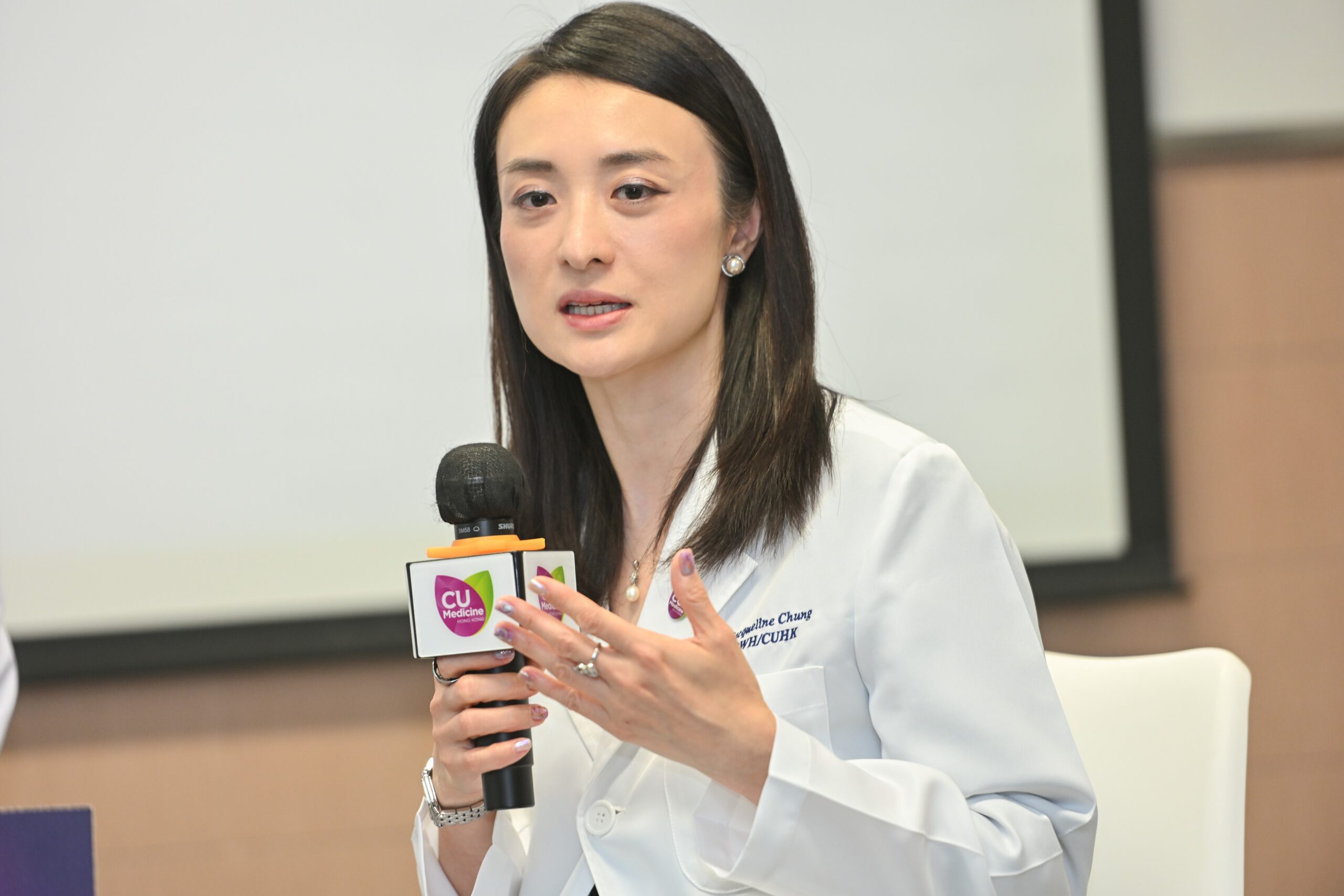鍾佩樺醫生指出,透過對PMOS患者子女進行前瞻性的研究,有助釐清PMOS患者體內代謝與生殖功能改變之間的關係。